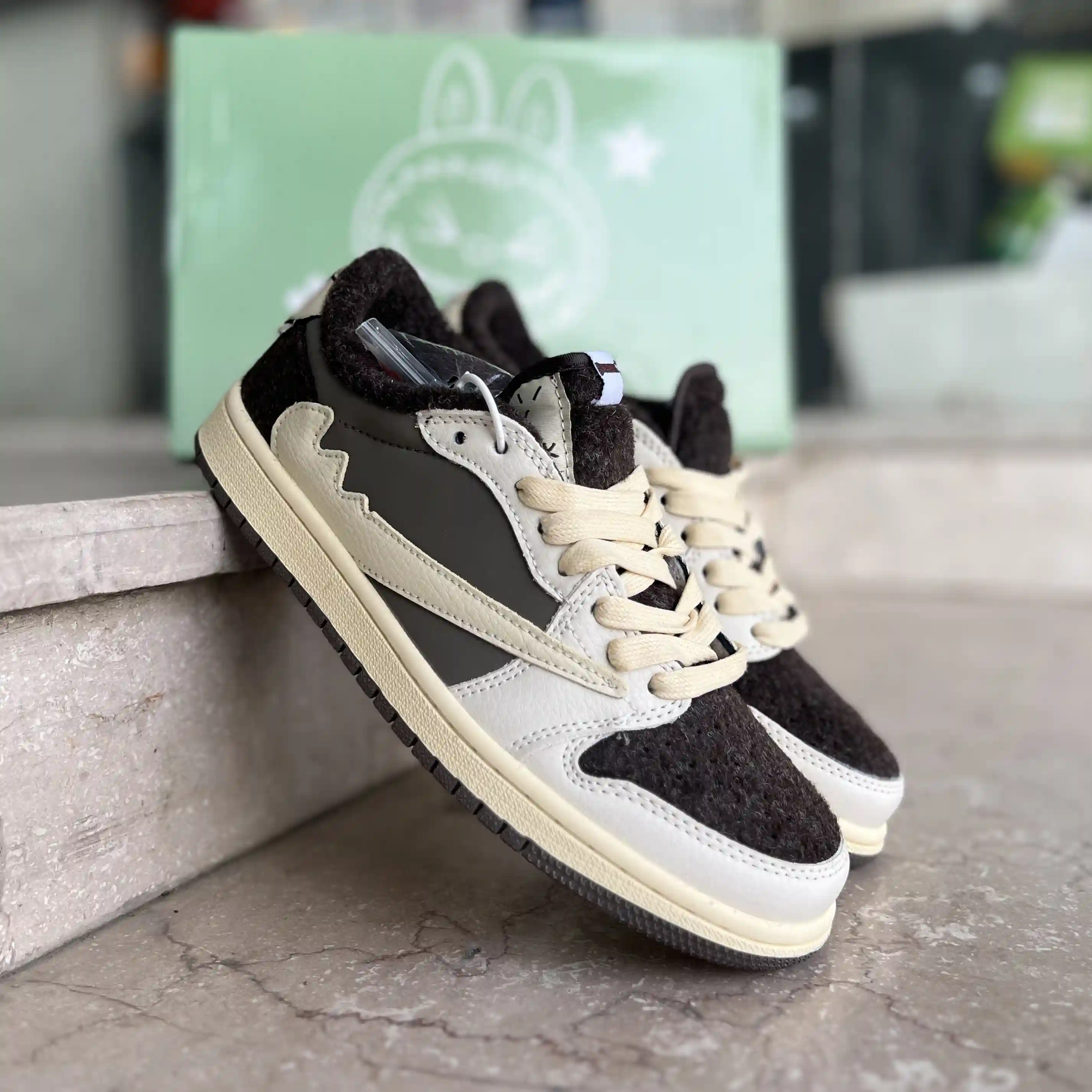 نایک جردن ترویس لبوبو ریورس موکا